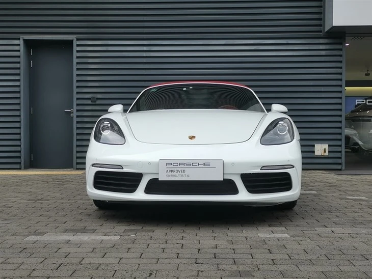 2018-as Porsche 718 Boxster 2.00T