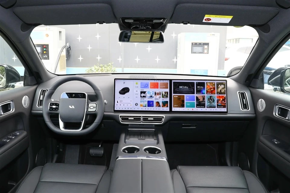 Li Auto L8